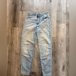 Levi’s Loose Taper